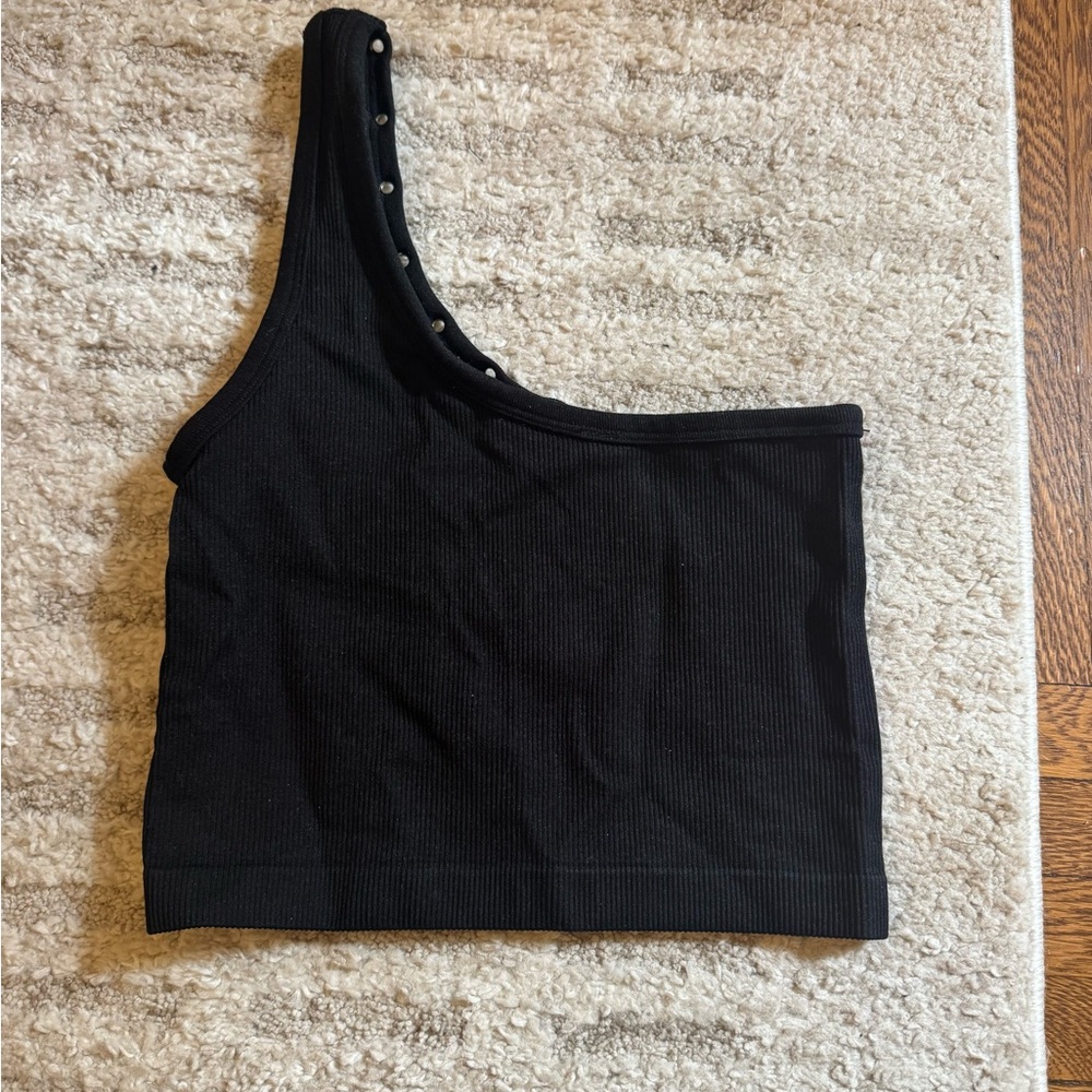 Black One-Shoulder Eyelet Ribbed Crop Top - Picture 2 of 4